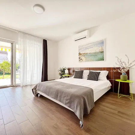 Teodora Maria Apartment *