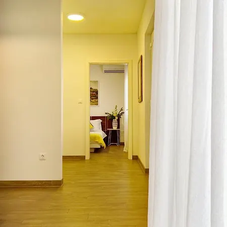 Teodora Maria Новиград